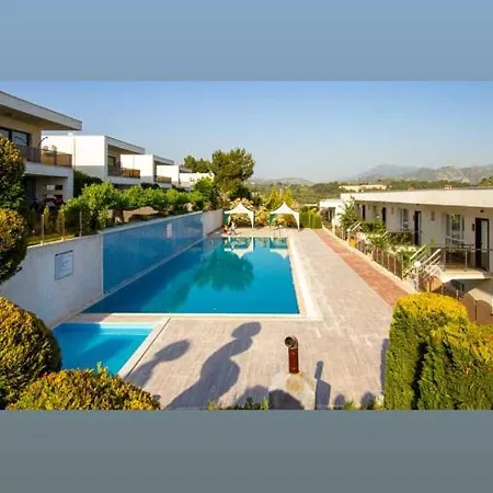 Luks Villalar Villa *
